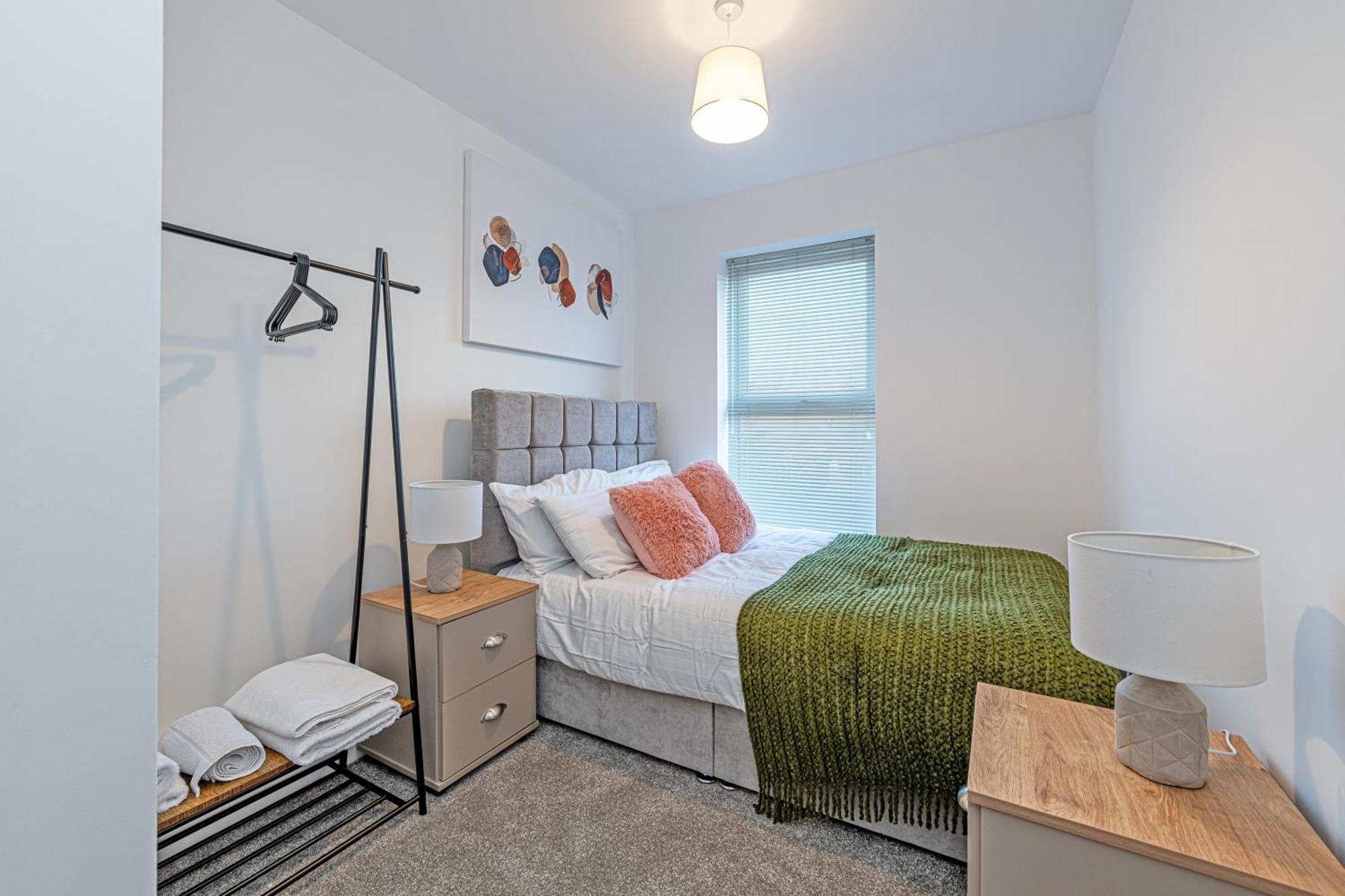 Gospel Heights Luxury Apartments With Parking 黑思瓦尔 外观 照片