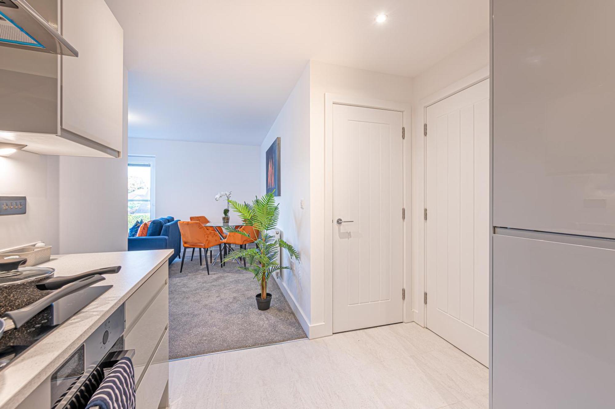 Gospel Heights Luxury Apartments With Parking 黑思瓦尔 外观 照片