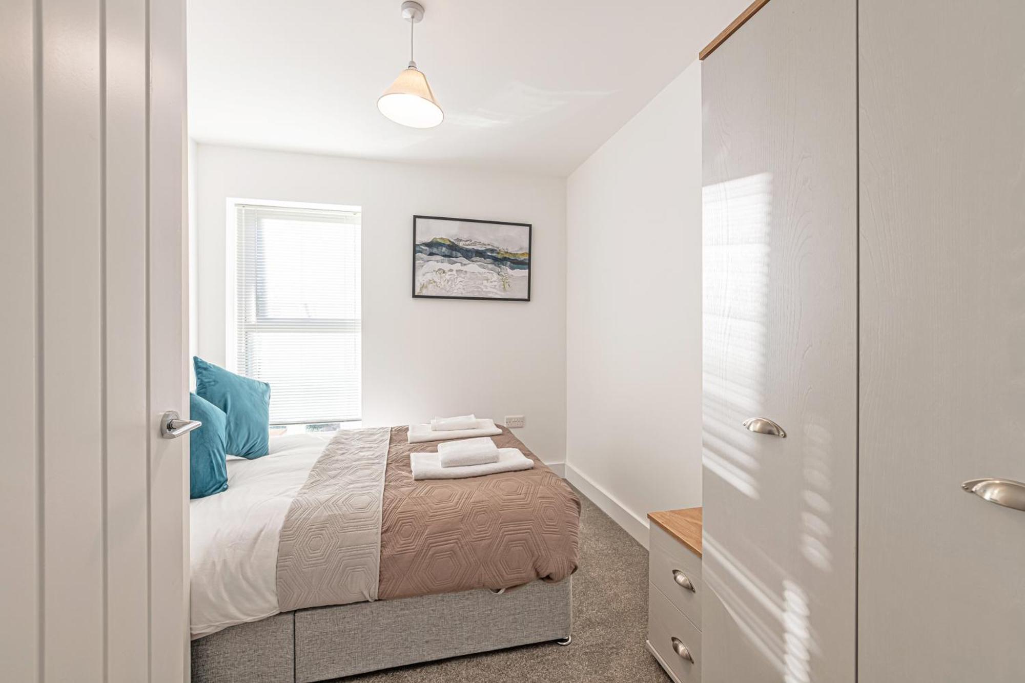 Gospel Heights Luxury Apartments With Parking 黑思瓦尔 外观 照片