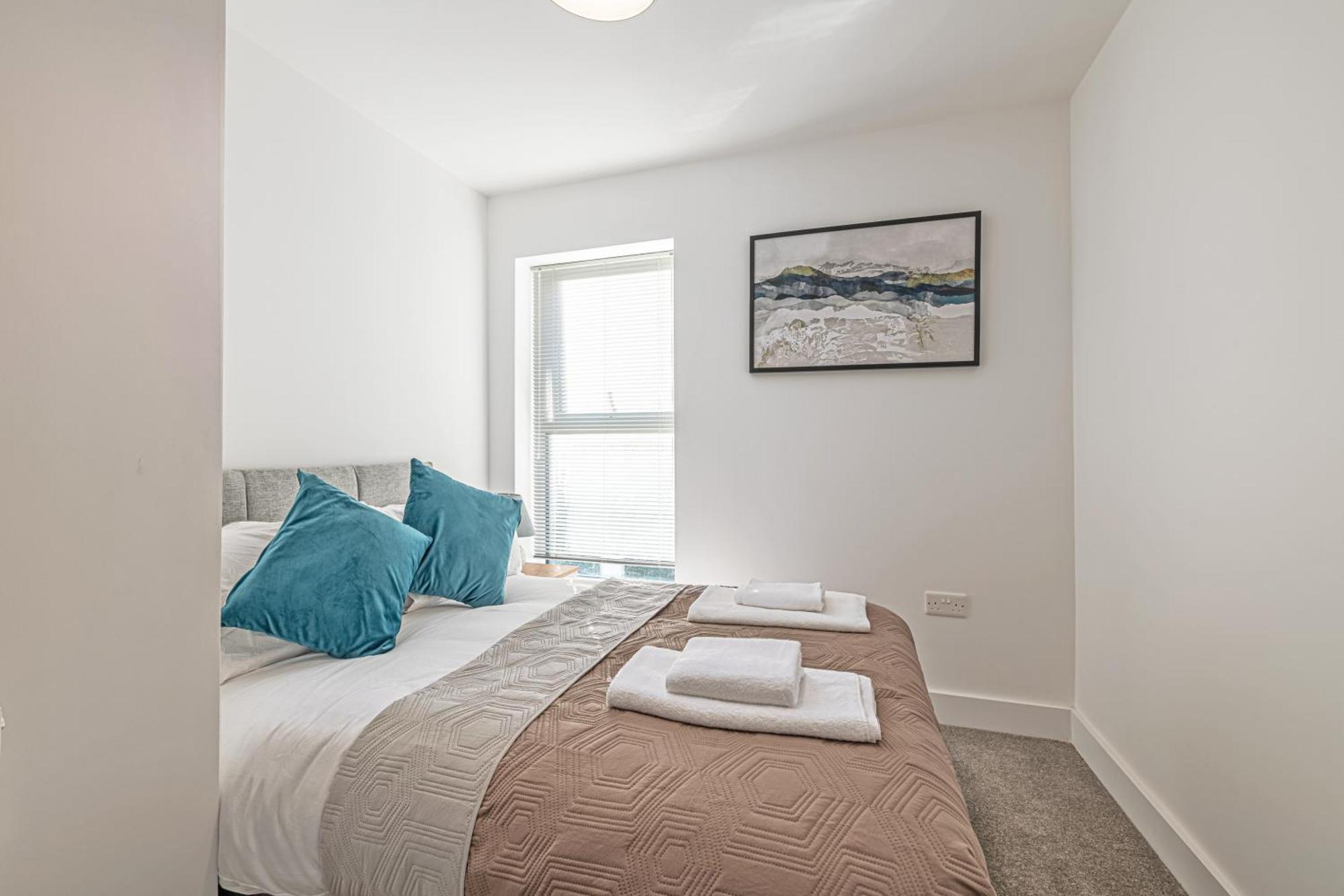 Gospel Heights Luxury Apartments With Parking 黑思瓦尔 外观 照片