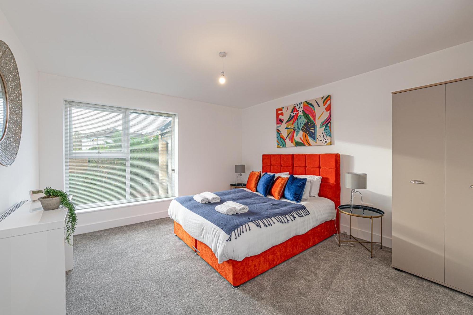 Gospel Heights Luxury Apartments With Parking 黑思瓦尔 外观 照片