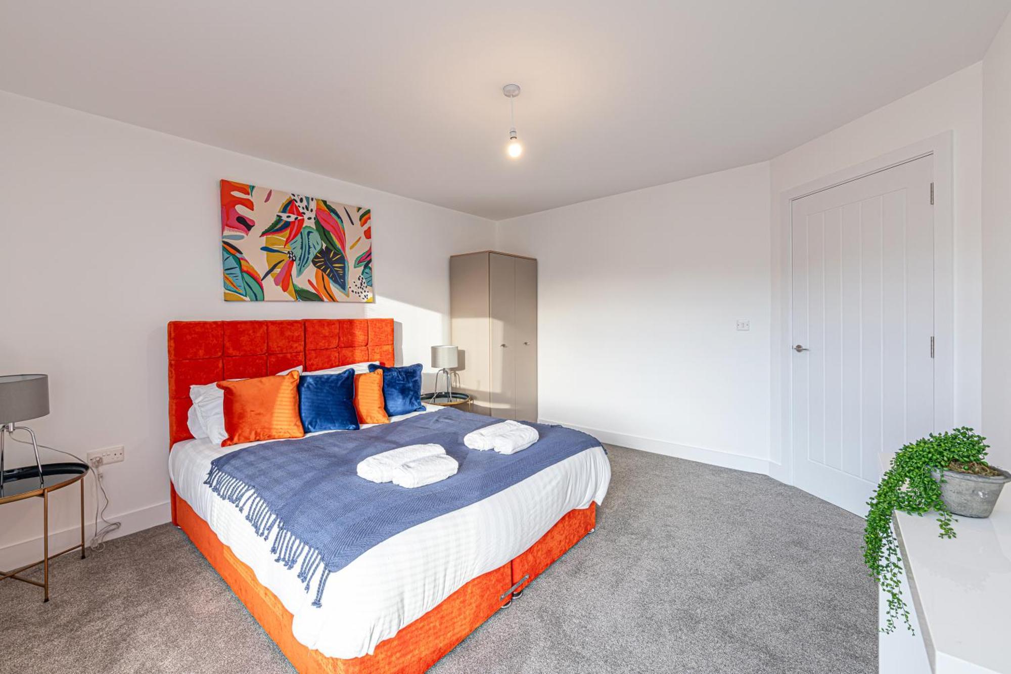 Gospel Heights Luxury Apartments With Parking 黑思瓦尔 外观 照片