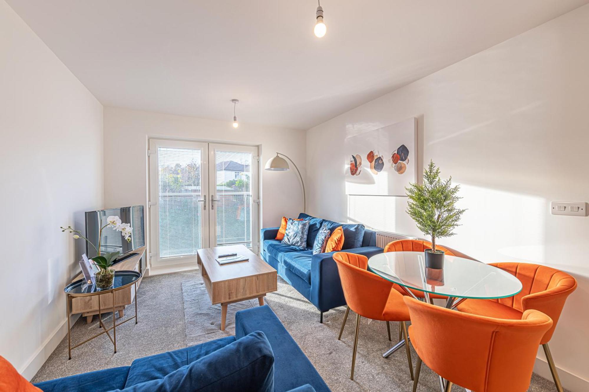 Gospel Heights Luxury Apartments With Parking 黑思瓦尔 外观 照片