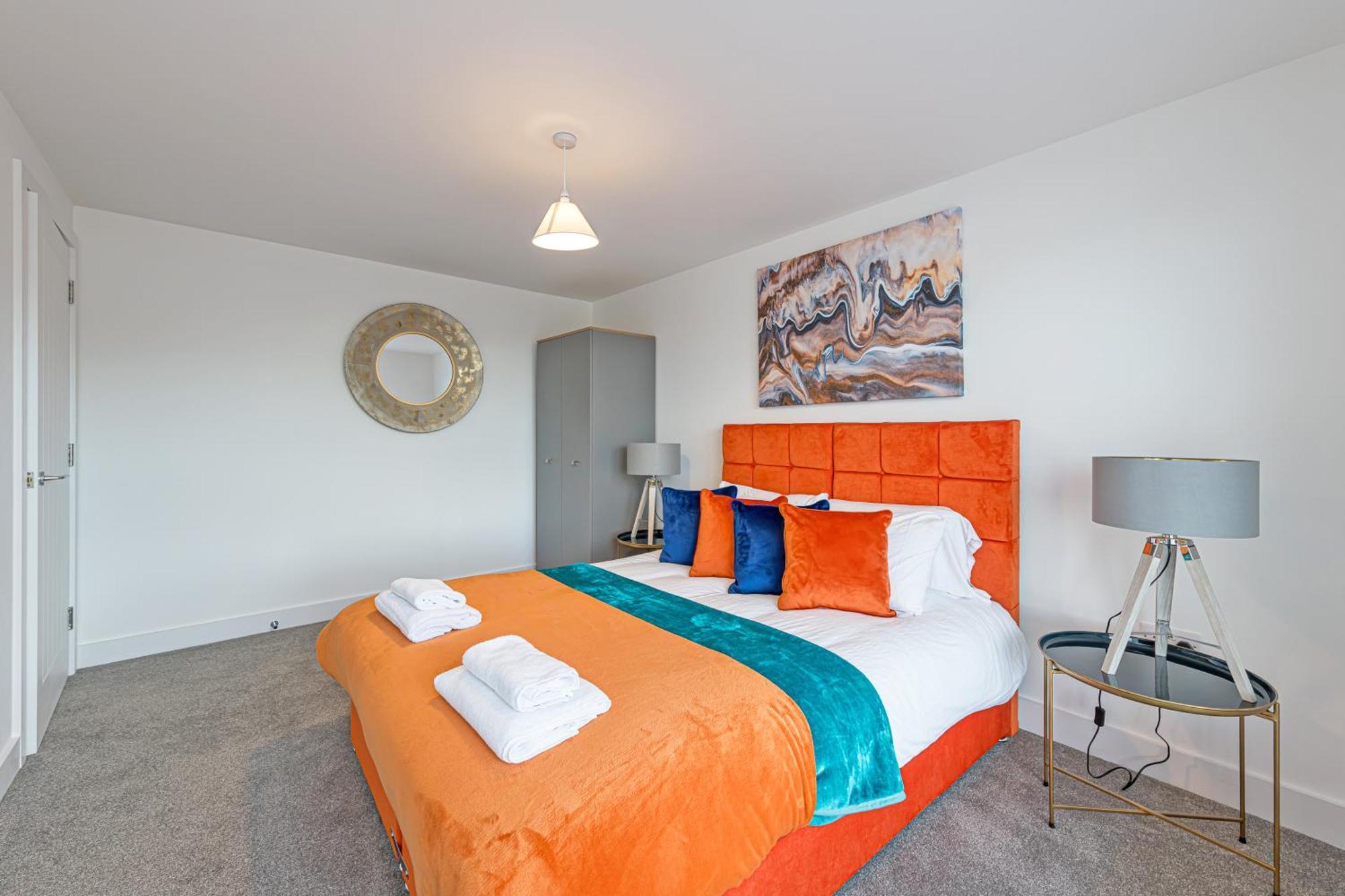 Gospel Heights Luxury Apartments With Parking 黑思瓦尔 外观 照片