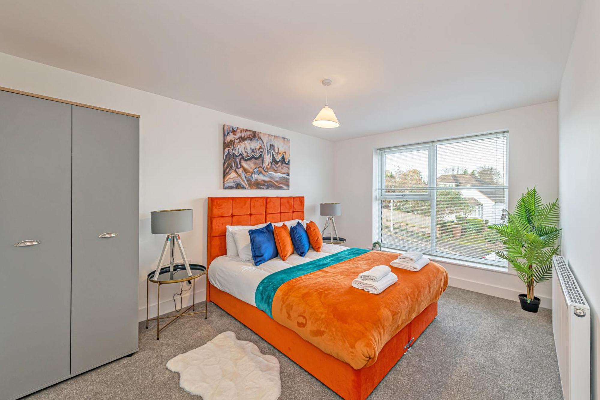 Gospel Heights Luxury Apartments With Parking 黑思瓦尔 外观 照片